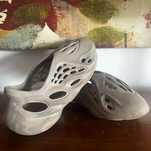 Stylish Camouflage Slip-On Shoes